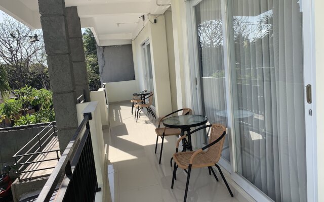 OYO 2203 Wira Residence