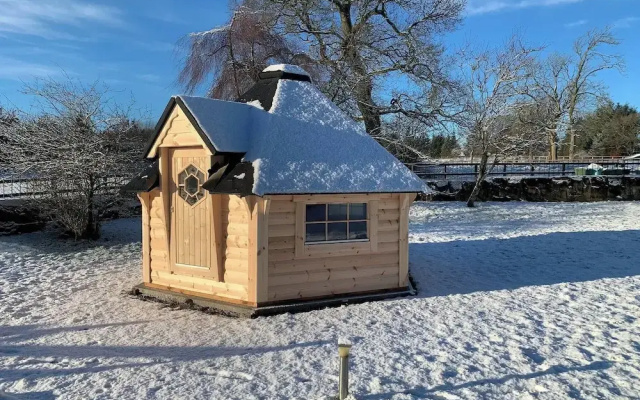 Central Scotland Country Side With Outdoor Bbq Hut
