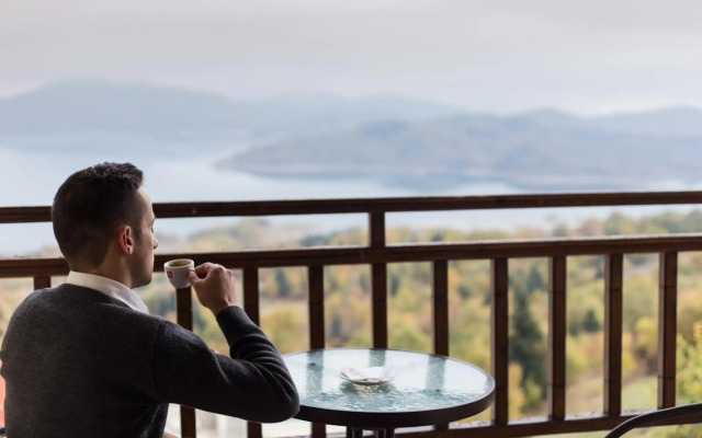Nevros Hotel Resort & Spa
