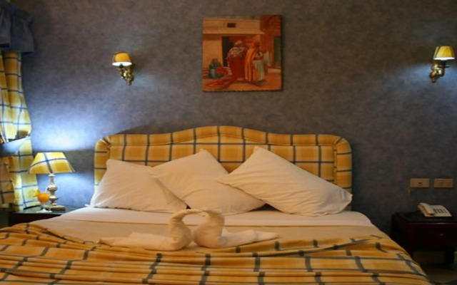 Holidays Express Hotel