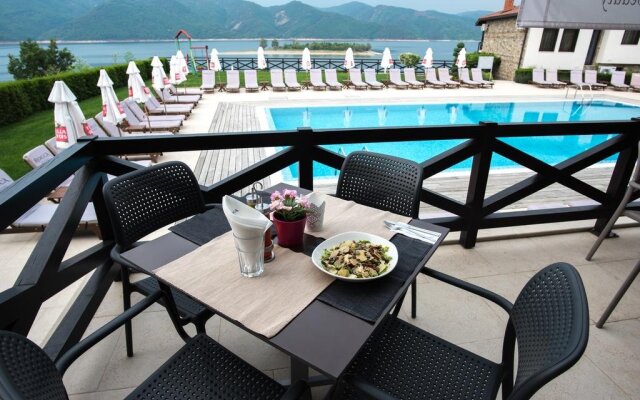 Rocca Resort