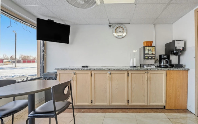 Devils Lake Inn By OYO Near Devils Lake Regional Airport