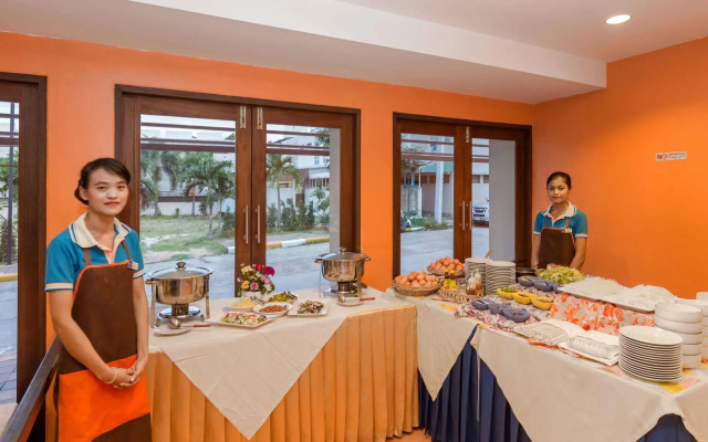 Chaiyapruek Suites