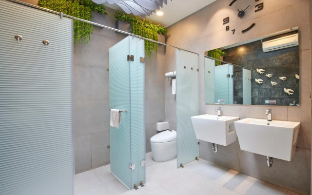 Verse Luxe Hotel Wahid Hasyim