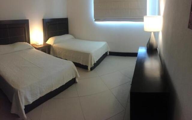 Bay View Grand Marina Condo 1004s