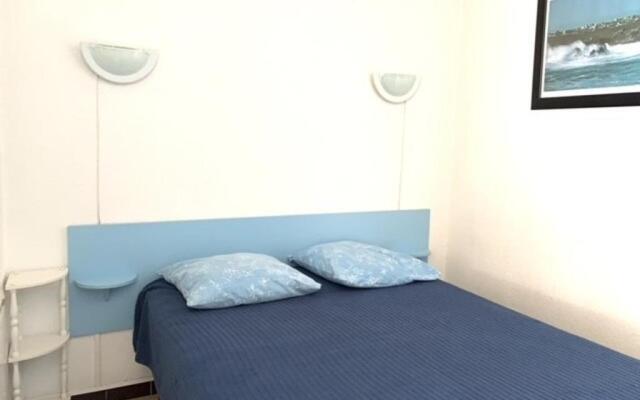 Appartement Balaruc-les-Bains, 1 pièce, 4 personnes - FR-1-503-69