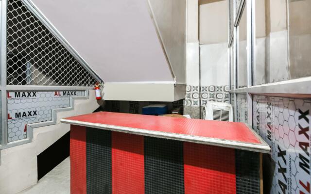 SPOT ON 64837 Hotel Madhur Prem