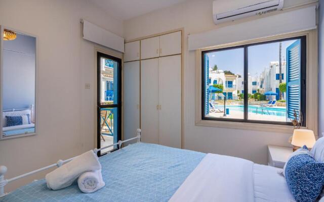 Sea Breeze 1-BR Apt in Pyla