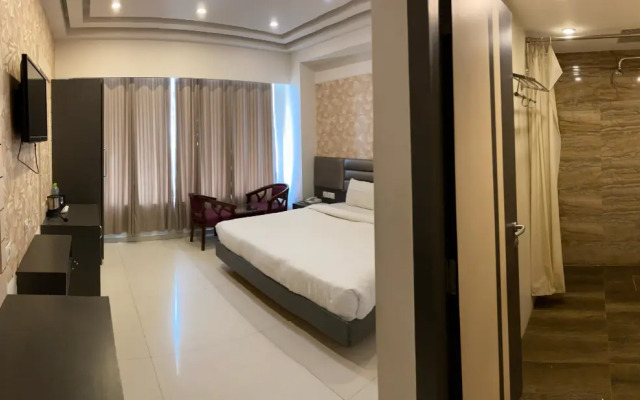Banana Tree Hotel & Banquets