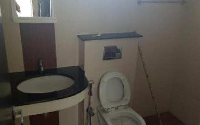 3 bedroom AC flat kitchen daily and monthly Trend