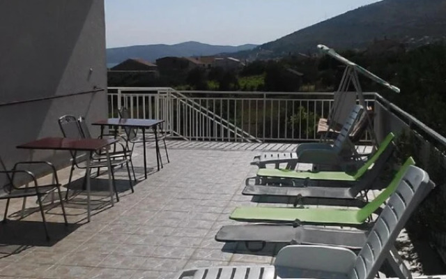 Tomi - With Large Terrace - A1