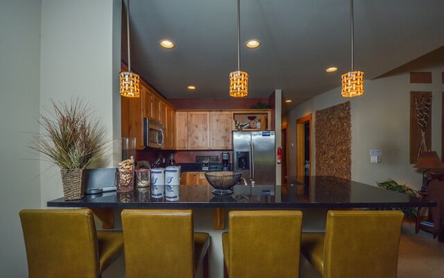 All Seasons Pass 4 Bedroom House