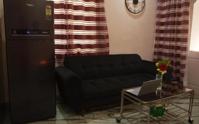 Service Apartment