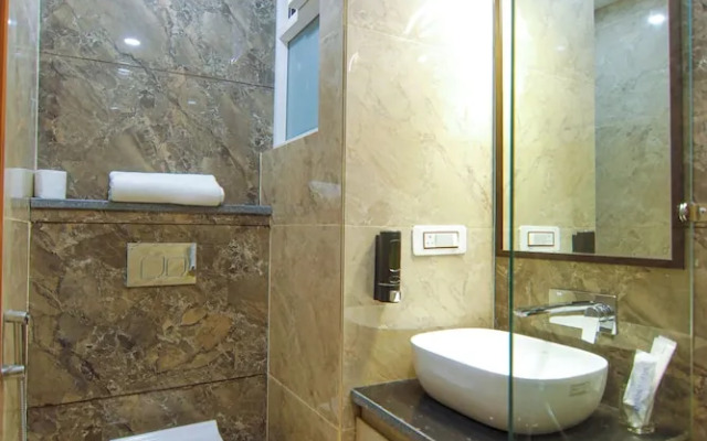 Paarth Grand