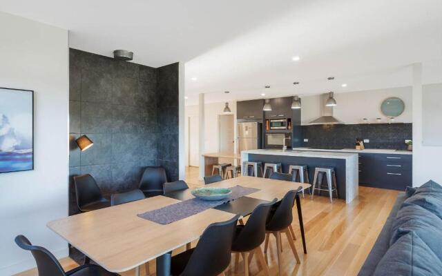 Kingfisher Retreat at Eden Cove