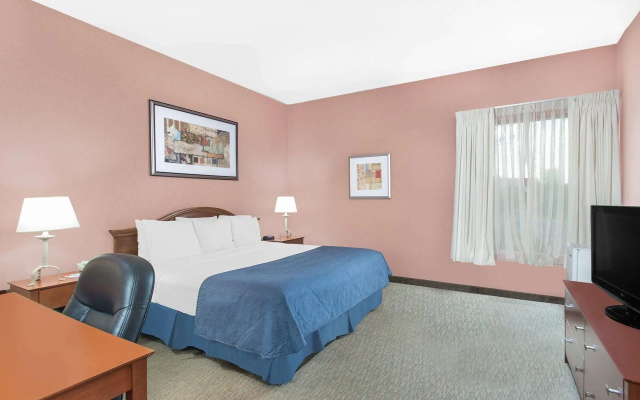 Howard Johnson by Wyndham Amherst Hadley