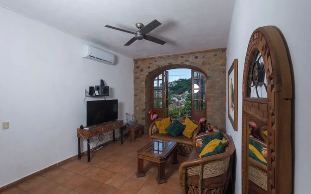 Charming 2BR Romantic Zone Private Pool
