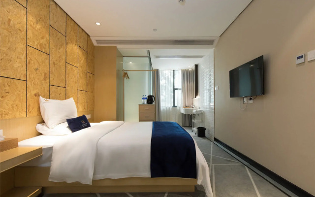 Arrivee Hotel