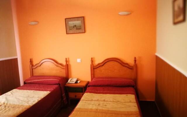 Hostal Hueso