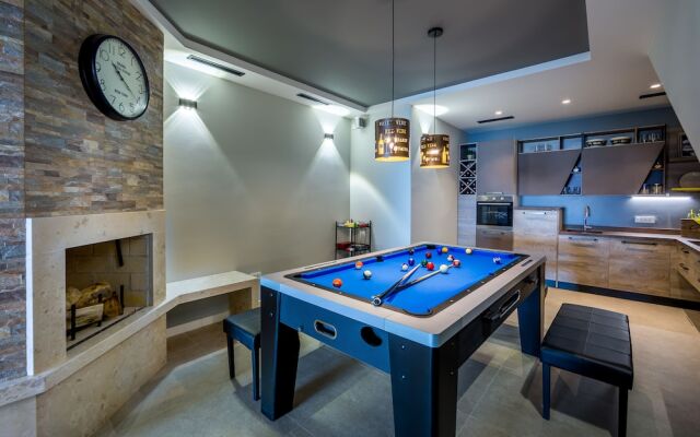 Villa AltaVista, Opatija - Seaview & Relax with Heated Pool and Private MiniGolf