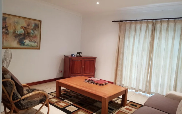 Six Valk Avenue Guest House