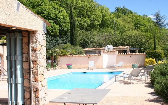 Luxurious Holiday Home in Salernes With Private Pool