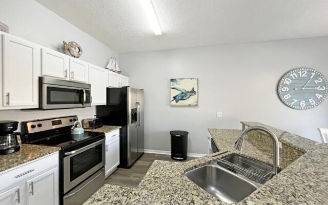 Villa Azul 4 Bedroom Townhouse by RedAwning