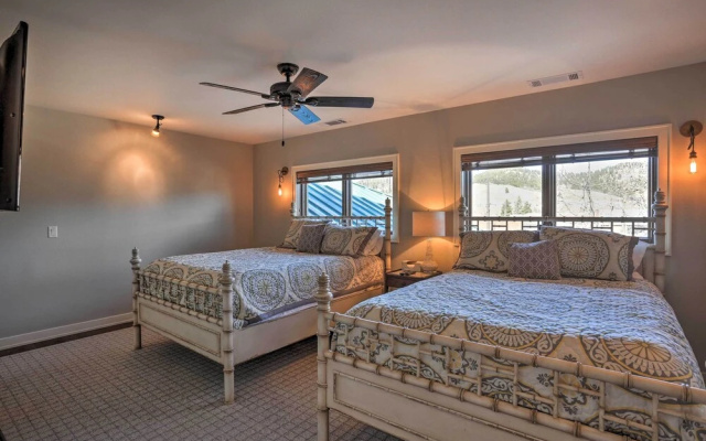 Main Street Strugis Apt w/ High-end Features