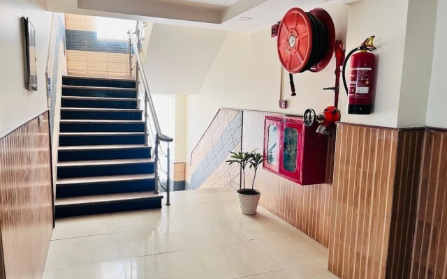 Hotel Diamond Airport