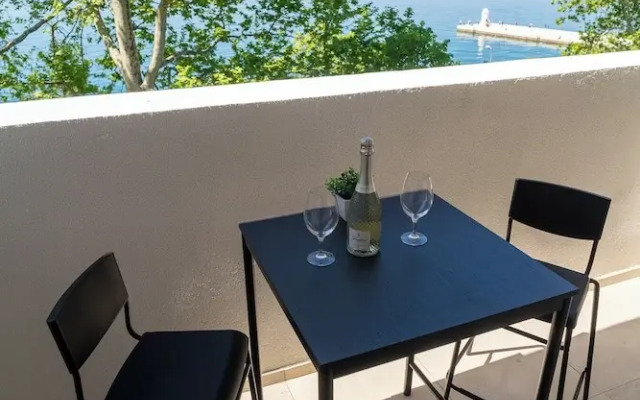 Seafront Sunset Studio&Rooms
