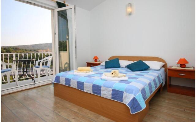 Apartments Huljev