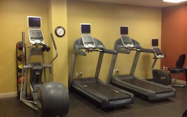 DoubleTree by Hilton Austin - University Area