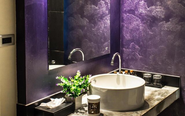 Nouvo City Hotel