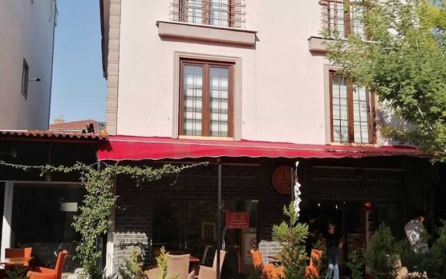 Papatya Hotel