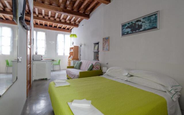 Ludovica Studio - Backpackers House Vernazza (Adults Only)