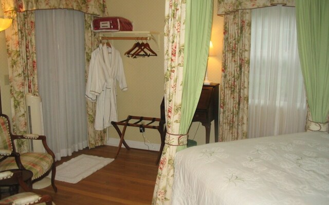 The Inn at Mallard Cove
