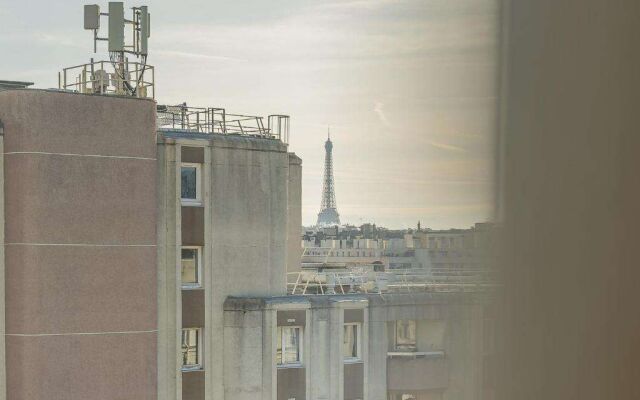 Yuna Porte Maillot - ApartHotel