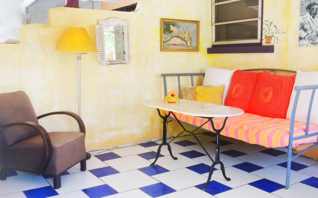 Beach House Aruba Apartments