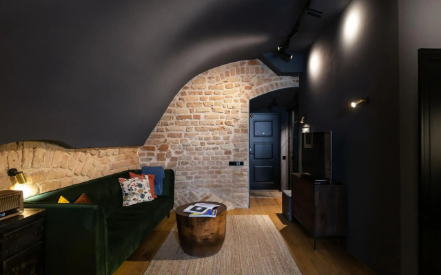 #stayhere - Historic Vilnius Old Town Chic Studio