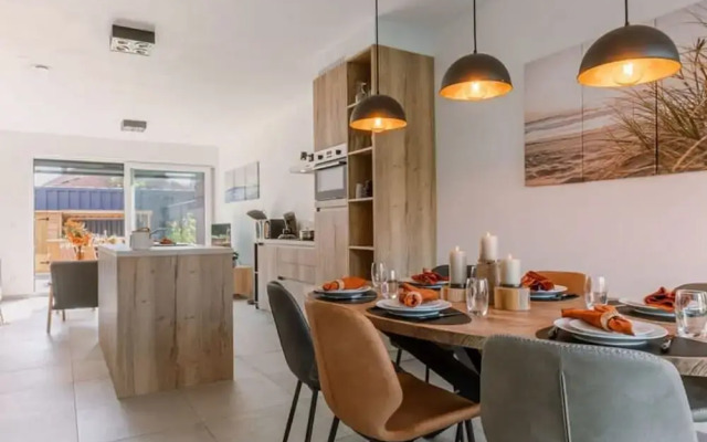 Family-friendly House With Sunny Terrace and Garden