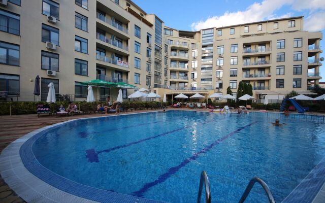 Menada Apartments in Rainbow 1 Complex