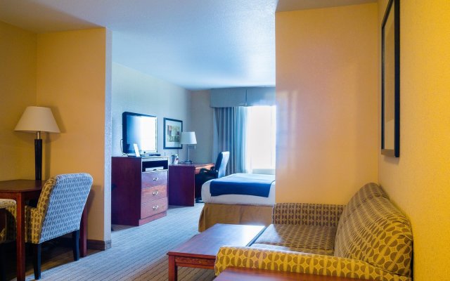 Holiday Inn Express Hotel & Suites Acme-Traverse City, an IHG Hotel