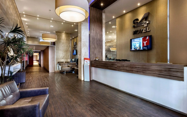 S4 Hotel