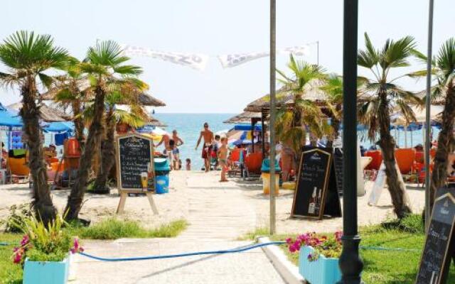 Pantheon Beach Hotel