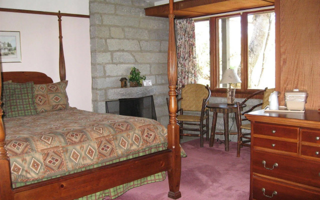 The Skyline Lodge