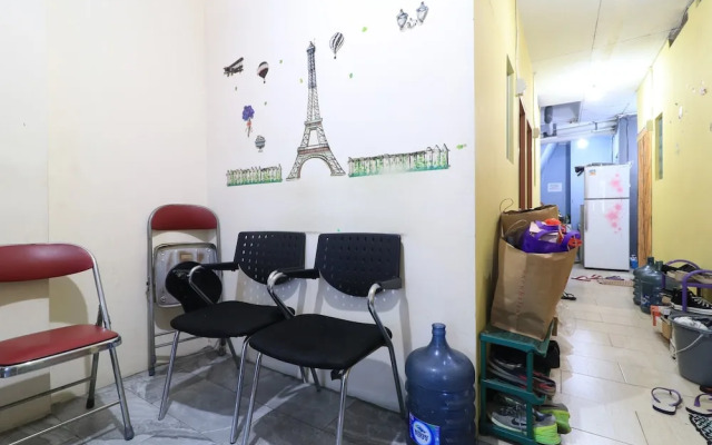 Eiffel Residence Batu Tulis 35A1 by ZUZU