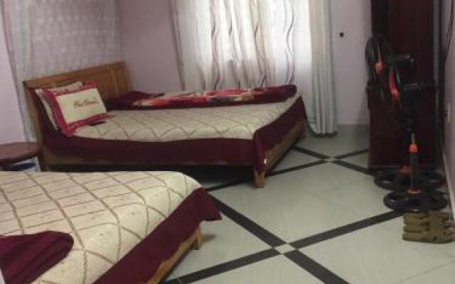 Huong Son Guesthouse
