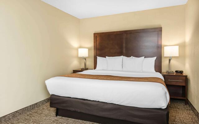 Comfort Suites Baymeadows Near Butler Blvd