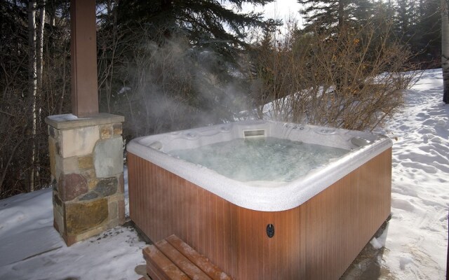 803 Holden Rd. 5 Bedroom Home by RedAwning