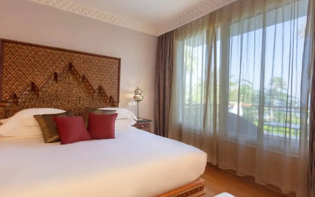 An Amazing 2 Bedrrom Villa Overlloking the Red Sea Wirh its Private Pool